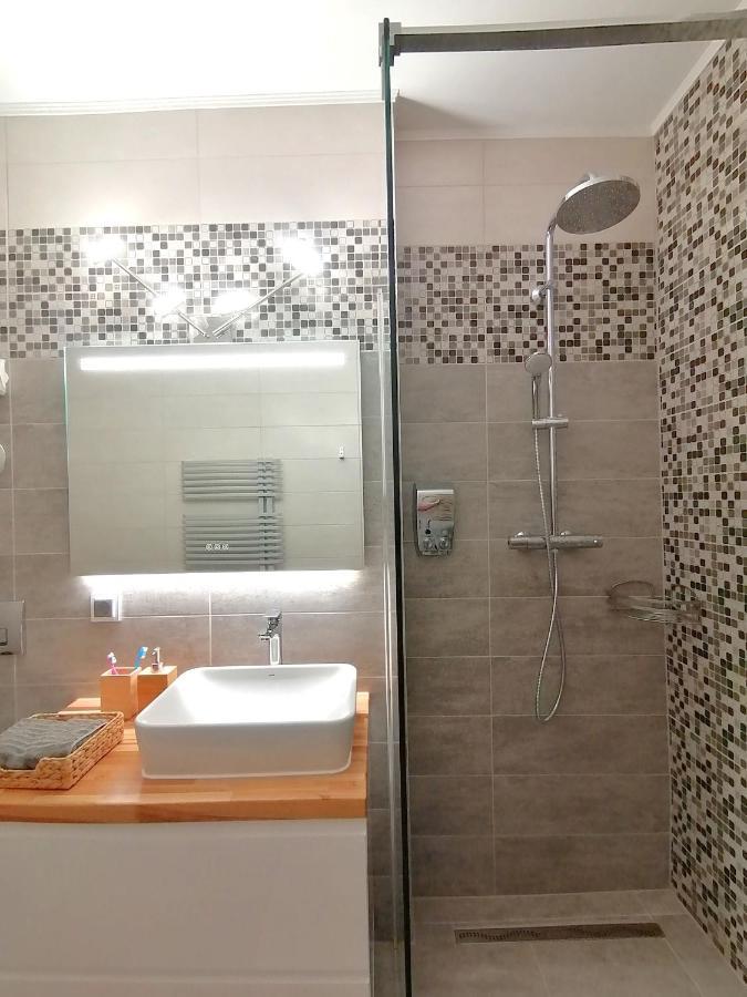 בראשוב Wooden Touch Studio מראה חיצוני תמונה
