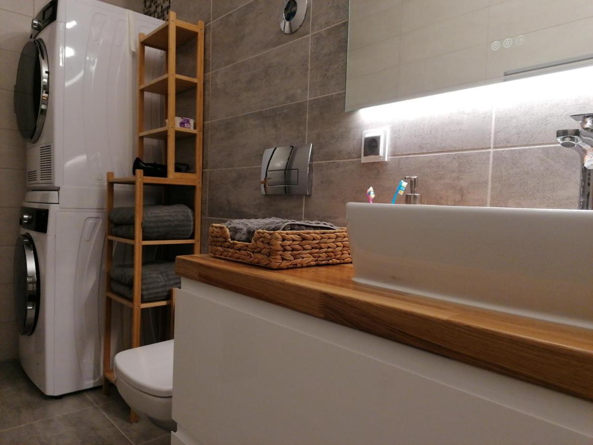 בראשוב Wooden Touch Studio מראה חיצוני תמונה